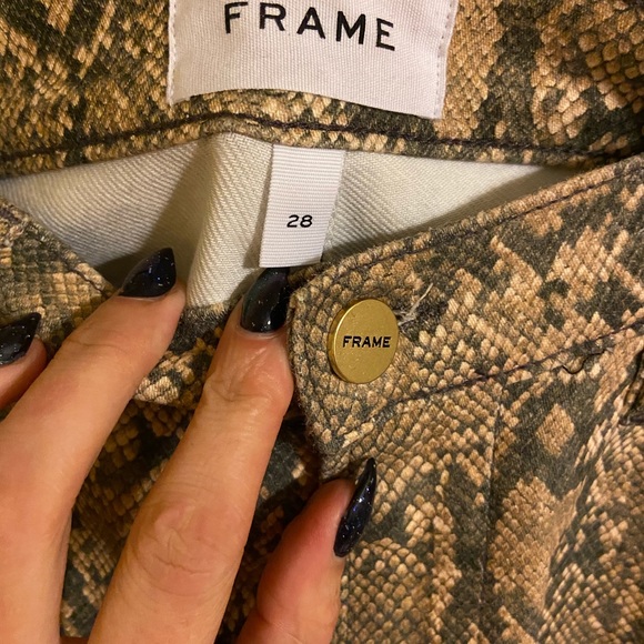 NWT Frame Snakeskin Jeans - Picture 5 of 5